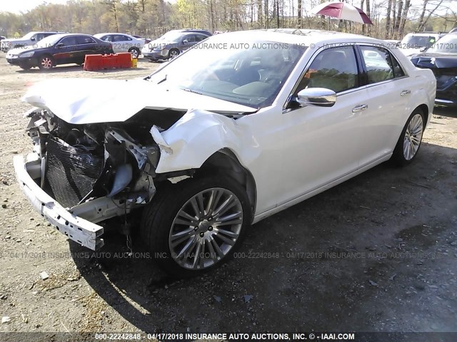 2C3CCAET9CH285069 - 2012 CHRYSLER 300C WHITE photo 2