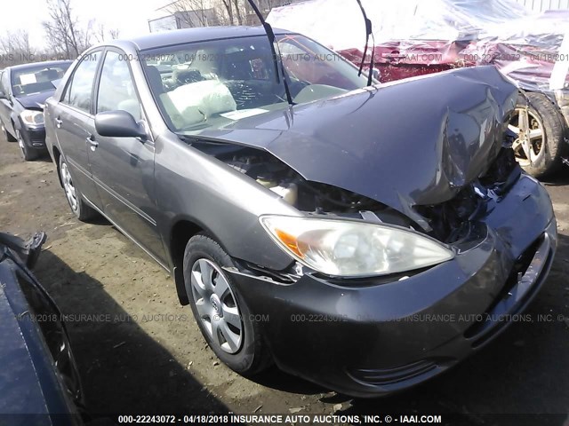 4T1BE32K22U632256 - 2002 TOYOTA CAMRY LE/XLE/SE GRAY photo 1