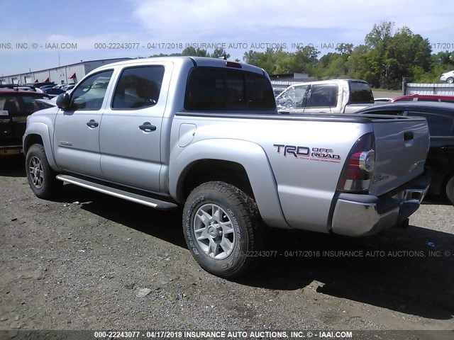 5TFLU4EN2CX044185 - 2012 TOYOTA TACOMA DOUBLE CAB 银色 照片 3