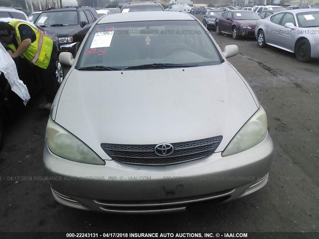 4T1BE32K04U288266 - 2004 TOYOTA CAMRY LE/XLE/SE შამპანური ფოტო 6