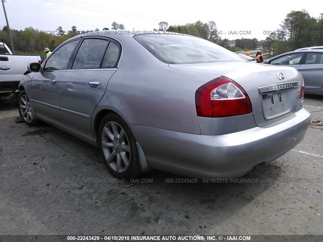 JNKBF01AX2M006042 - 2002 INFINITI Q45 SILVER photo 3