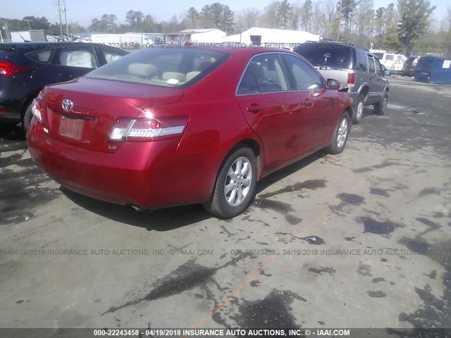 4T1BF3EK5BU685073 - 2011 TOYOTA CAMRY SE/LE/XLE RED photo 4