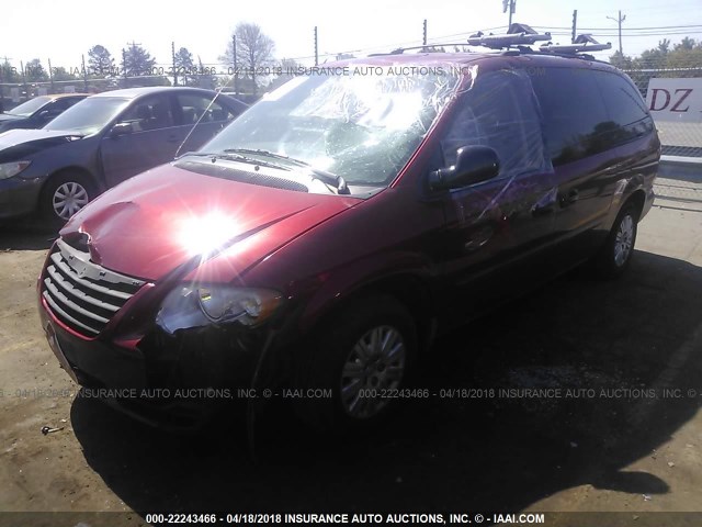 2A4GP44R46R823470 - 2006 CHRYSLER TOWN & COUNTRY LX MAROON photo 2