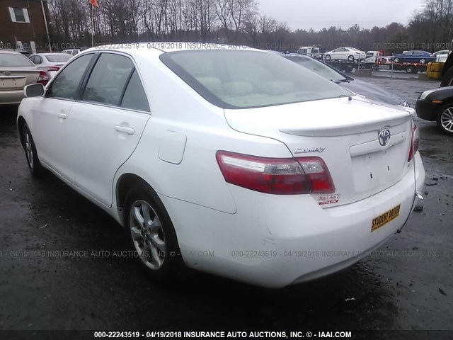 4T1BE46K07U514911 - 2007 TOYOTA CAMRY NEW GENERAT CE/LE/XLE/SE WHITE photo 3