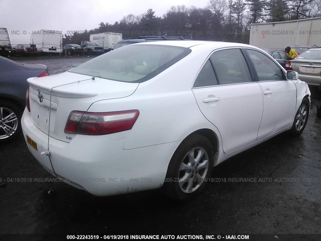 4T1BE46K07U514911 - 2007 TOYOTA CAMRY NEW GENERAT CE/LE/XLE/SE WHITE photo 4