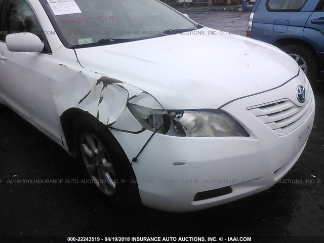 4T1BE46K07U514911 - 2007 TOYOTA CAMRY NEW GENERAT CE/LE/XLE/SE WHITE photo 6