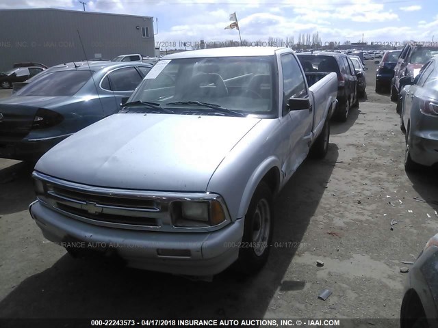 1GCCS14X2T8132669 - 1996 CHEVROLET S TRUCK S10 SILVER photo 2