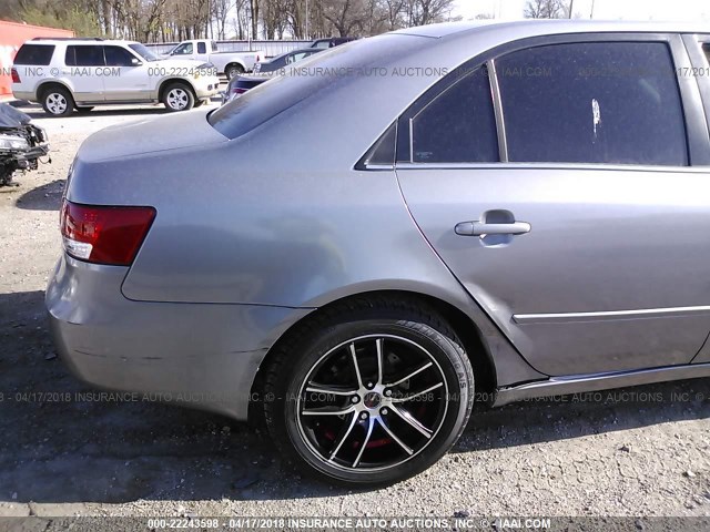 5NPEU46F76H077859 - 2006 HYUNDAI SONATA GLS/LX GRAY photo 6