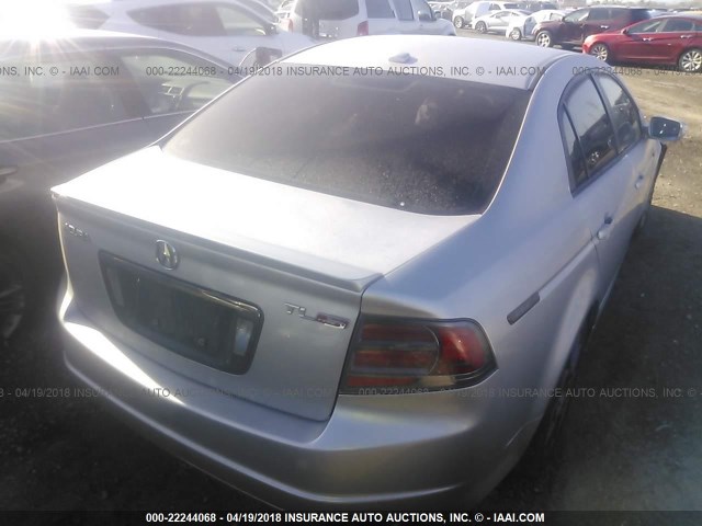 19UUA76557A034354 - 2007 ACURA TL TYPE S SILVER photo 4