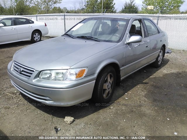 JT2BG22K510543045 - 2001 TOYOTA CAMRY CE/LE/XLE 灰色 照片 2