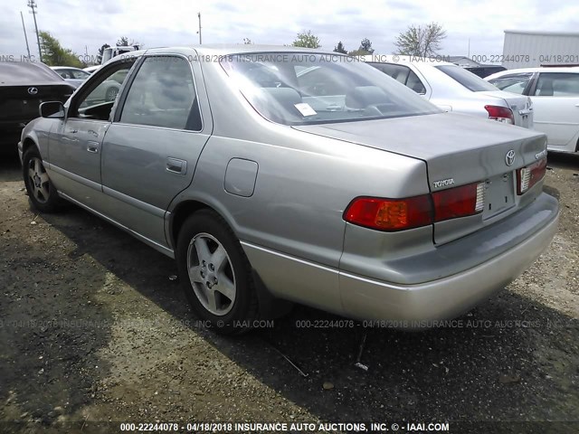 JT2BG22K510543045 - 2001 TOYOTA CAMRY CE/LE/XLE 灰色 照片 3