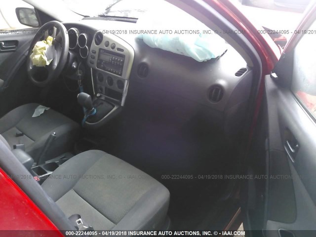 2T1KR32E93C010044 - 2003 TOYOTA COROLLA MATRIX XR RED photo 5