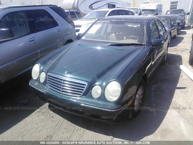 WDBJF82J92X068958 - 2002 MERCEDES-BENZ E 320 4MATIC GREEN photo 2