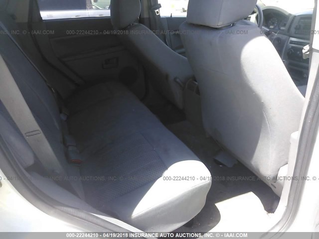 1J4GS48K75C611424 - 2005 JEEP GRAND CHEROKEE LAREDO/COLUMBIA/FREEDOM 白色 照片 8