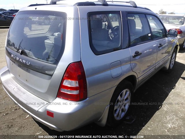 JF1SG65695H705186 - 2005 SUBARU FORESTER 2.5XS SILVER photo 4