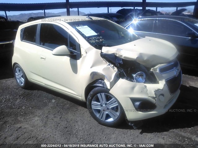 KL8CD6S98EC510613 - 2014 CHEVROLET SPARK 1LT YELLOW photo 1