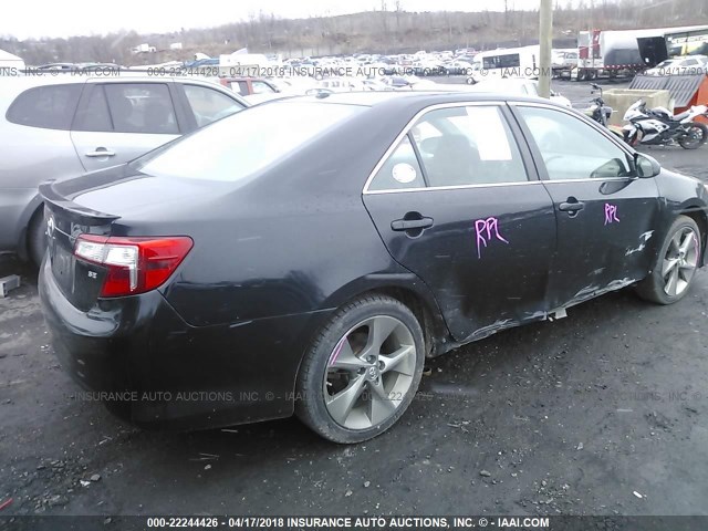 4T1BF1FK5CU157408 - 2012 TOYOTA CAMRY SE/LE/XLE 黑色 照片 4