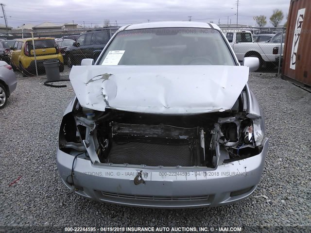 KNDMB233066023829 - 2006 KIA SEDONA EX/LX SILVER photo 6