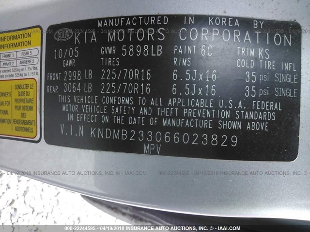 KNDMB233066023829 - 2006 KIA SEDONA EX/LX SILVER photo 9