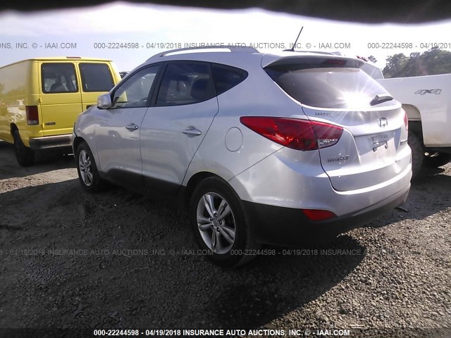 KM8JU3AC7AU017936 - 2010 HYUNDAI TUCSON GLS/LIMITED SILVER photo 3