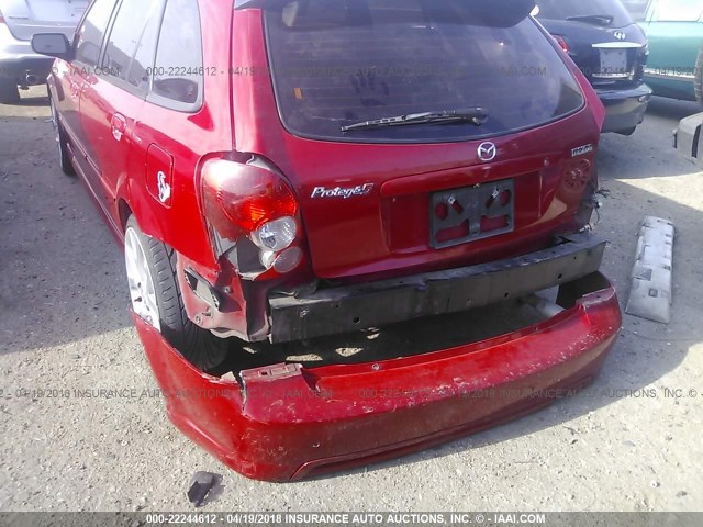 JM1BJ245621469209 - 2002 MAZDA PROTEGE PR5 红色 照片 6