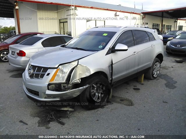 3GYFNBEYXAS629923 - 2010 CADILLAC SRX PERFORMANCE COLLECTION SILVER photo 2