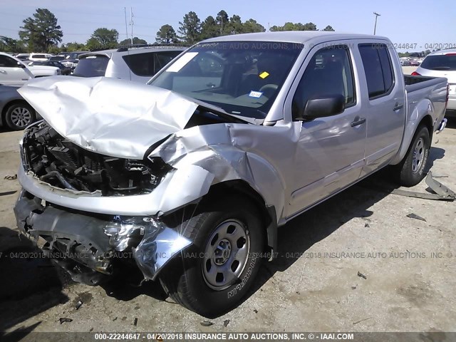 1N6AD07U97C400226 - 2007 NISSAN FRONTIER CREW CAB LE/SE/OFF ROAD SILVER photo 2