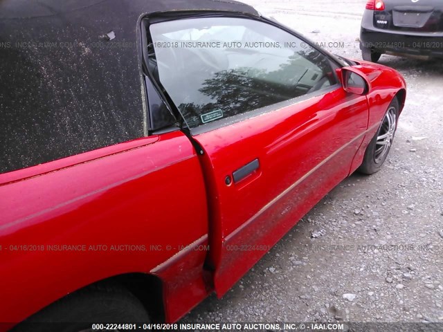 2G1FP32K4T2146578 - 1996 CHEVROLET CAMARO RS RED photo 6