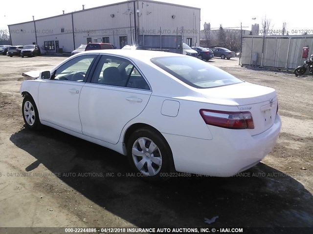 4T1BE46KX7U513698 - 2007 TOYOTA CAMRY NEW GENERAT CE/LE/XLE/SE WHITE photo 3