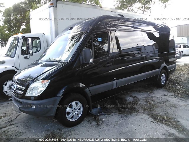 WDZPE8CD1B5571337 - 2011 MERCEDES-BENZ SPRINTER 2500 BLACK photo 2