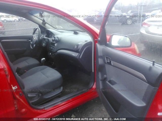 KL1TD56E79B396602 - 2009 CHEVROLET AVEO LS/LT RED photo 5