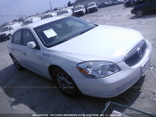 1G4HD57208U121400 - 2008 BUICK LUCERNE CXL WHITE photo 1