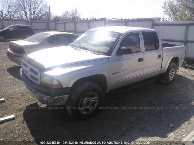 1B7HG38N92S580257 - 2002 DODGE DAKOTA QUAD SPORT/QUAD R/T SILVER photo 2