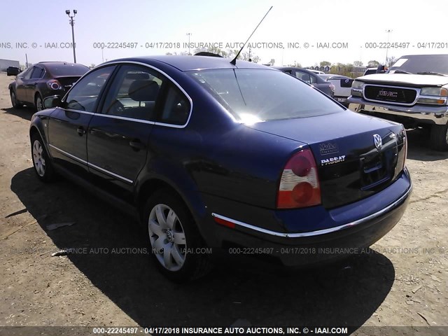 WVWRH63B93P258027 - 2003 VOLKSWAGEN PASSAT GLX BLUE photo 3