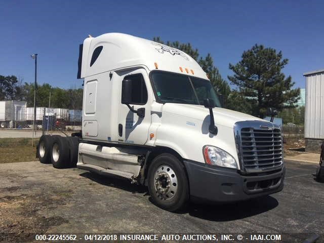 1FUJGLDR8BLAY1899 - 2011 FREIGHTLINER CASCADIA 125  Unknown photo 1