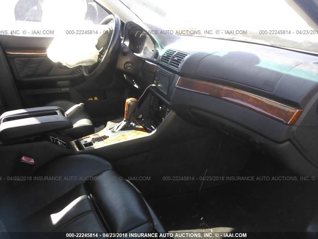 WBADM6340YGU17867 - 2000 BMW 528 I AUTOMATIC SILVER photo 5