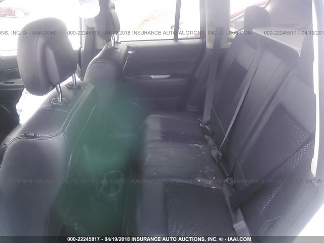 1C4NJCEA1GD620011 - 2016 JEEP COMPASS LATITUDE 白色 照片 8