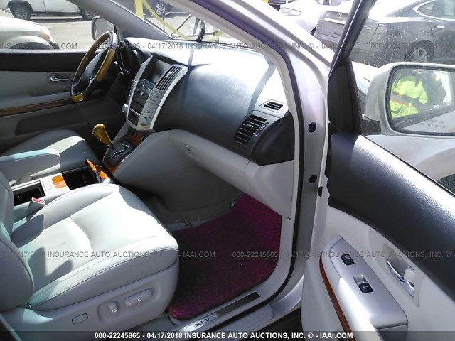 JTJGW31U972002552 - 2007 LEXUS RX 400H SILVER photo 5