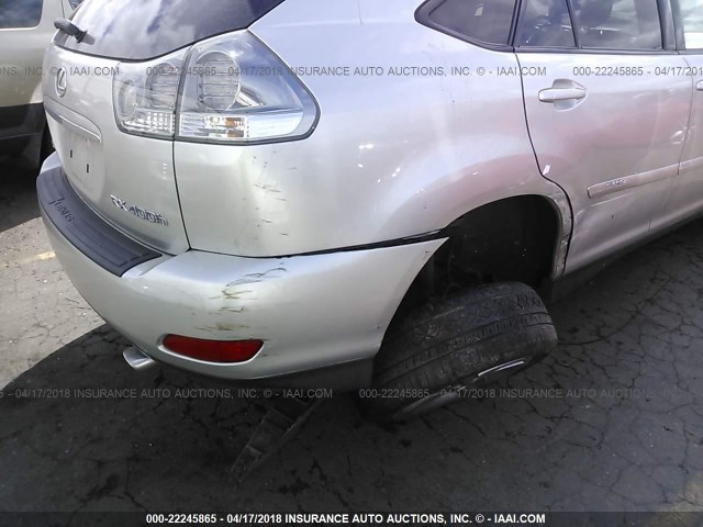 JTJGW31U972002552 - 2007 LEXUS RX 400H SILVER photo 6