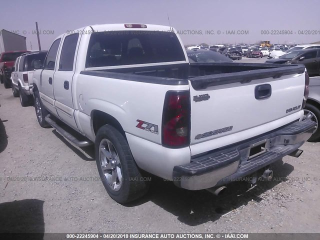 2GCEK13T951308212 - 2005 CHEVROLET SILVERADO K1500 WHITE photo 3