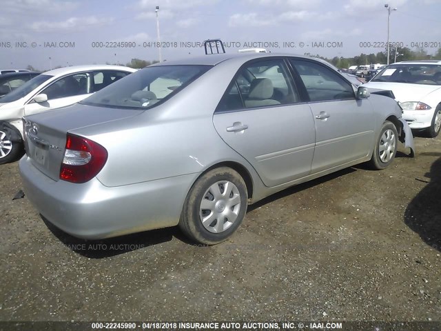 4T1BE32K93U137649 - 2003 TOYOTA CAMRY LE/XLE/SE SILVER photo 4