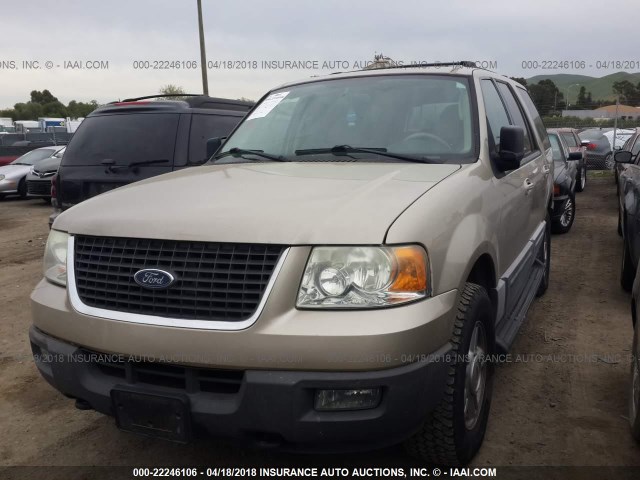 1FMFU16L54LB51339 - 2004 FORD EXPEDITION XLT GOLD photo 2