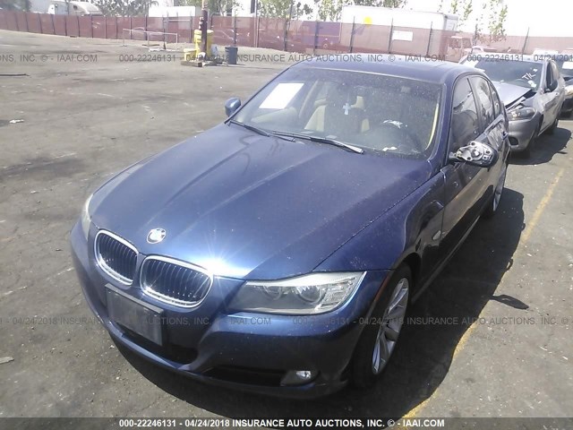 WBAPH5C53BF093069 - 2011 BMW 328 I SULEV BLUE photo 2