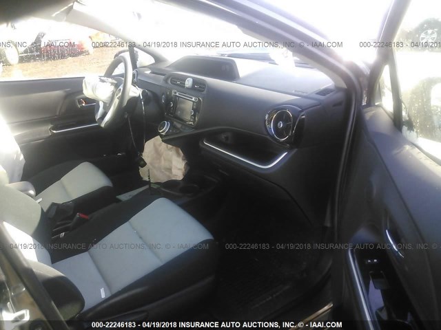 JTDKDTB38G1139710 - 2016 TOYOTA PRIUS C GRAY photo 5