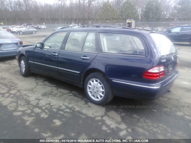 WDBJH82J51X057383 - 2001 MERCEDES-BENZ E 320 4MATIC BLUE photo 3