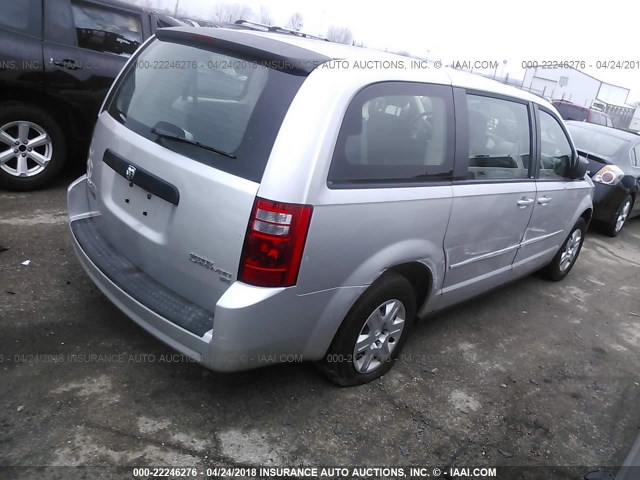 2D4RN4DE9AR426219 - 2010 DODGE GRAND CARAVAN SE SILVER photo 4