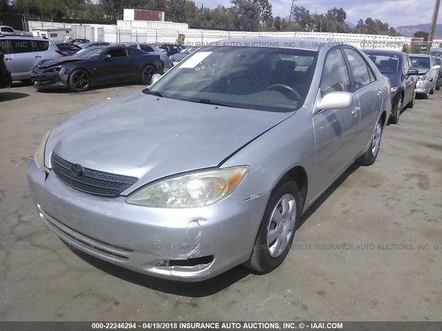 JTDBE32K130236638 - 2003 TOYOTA CAMRY LE/XLE SILVER photo 2
