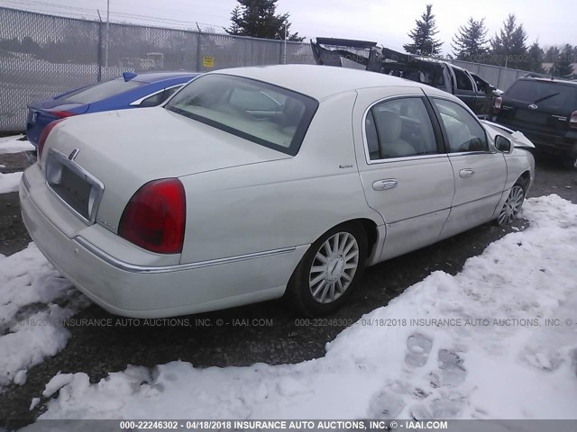 1LNHM81W04Y687640 - 2004 LINCOLN TOWN CAR EXECUTIVE/SIGNATURE თეთრი ფოტო 4