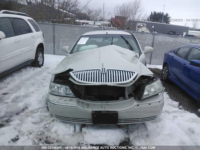1LNHM81W04Y687640 - 2004 LINCOLN TOWN CAR EXECUTIVE/SIGNATURE თეთრი ფოტო 6