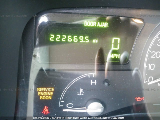 1LNHM81W04Y687640 - 2004 LINCOLN TOWN CAR EXECUTIVE/SIGNATURE თეთრი ფოტო 7